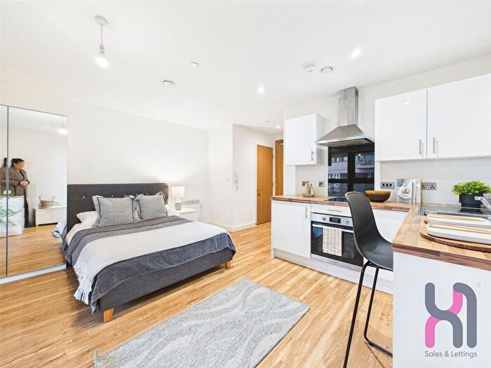 Studio To Rent In Pomona Strand, Old Trafford, M16