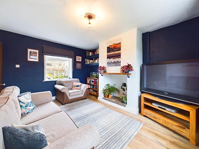 2 Bedroom Semi-Detached House For Sale In Glenside Road, Shipley, BD18