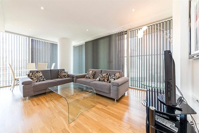 1 Bedroom Apartment To Rent In Marsh Wall, London, E14