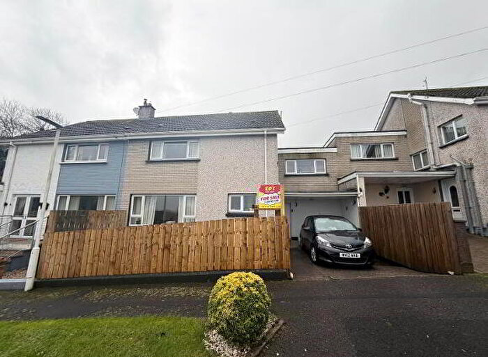 3 Bedroom Terrace House For Sale In Lough View, Derry, BT47