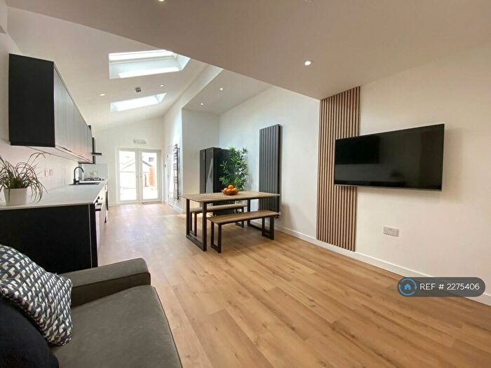 5 Bedroom Terraced House To Rent In Monks Road, Coventry, CV1