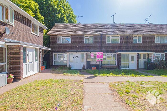 3 Bedroom End Of Terrace House For Sale In The Hatherley, Fryerns - No Onward Chain, SS14