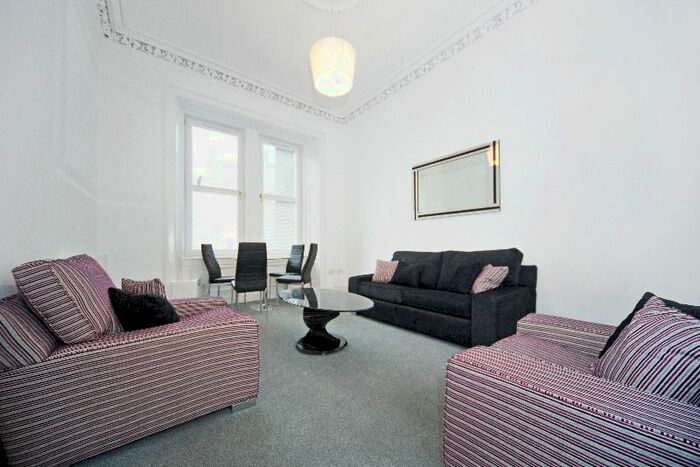 3 Bedroom Flat To Rent In Spittalfield Crescent, Newington, Edinburgh, EH8