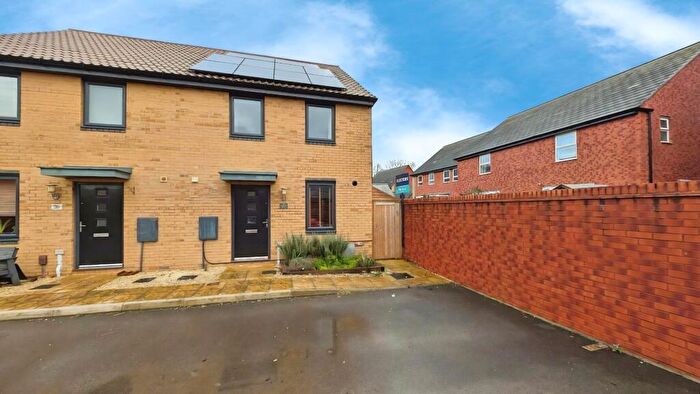 3 Bedroom Semi-Detached House For Sale In Webb Crescent, Yate, Bristol, BS37