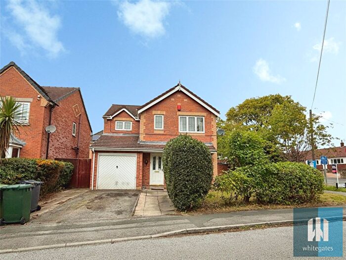 3 Bedroom Detached House To Rent In St Thomas Gardens, Bradley, Huddersfield, HD2