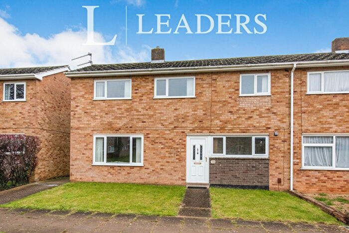 3 Bedroom End Terrace House To Rent In Sancroft Walk, IP33