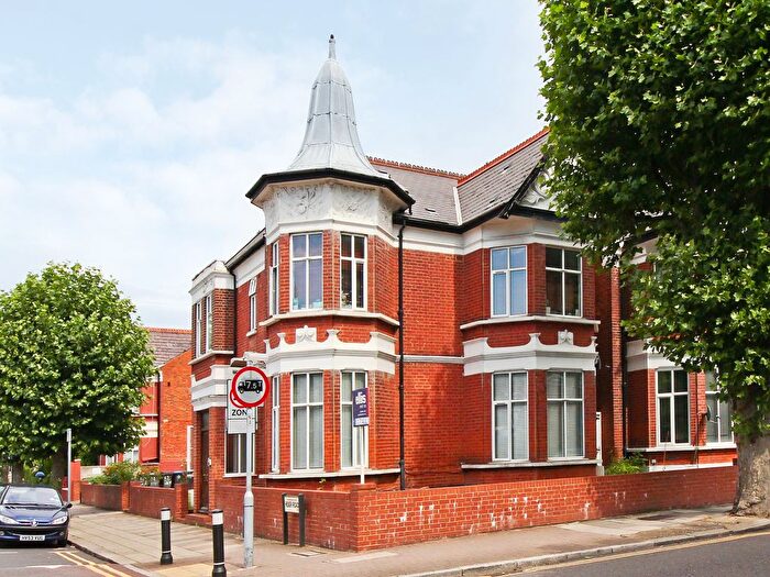 1 Bedroom Flat To Rent In Heber Road, London, NW2