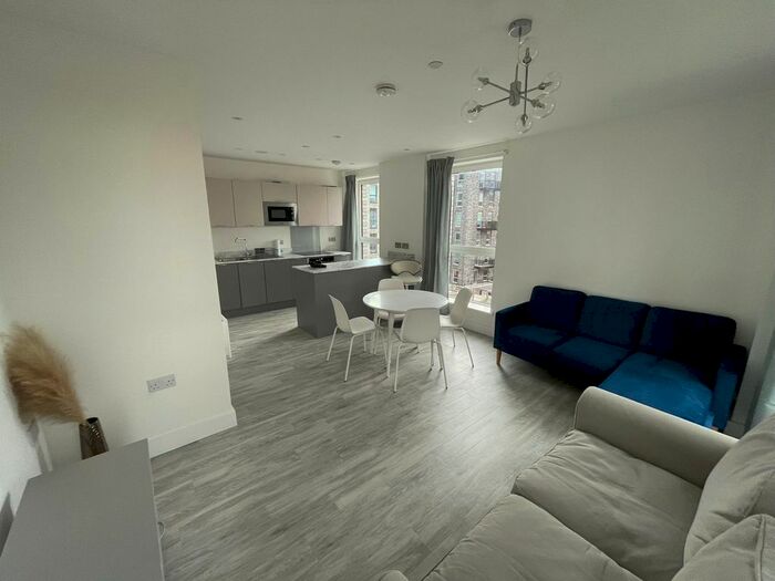 2 Bedroom Flat For Sale In Islington Street, Salford, M3