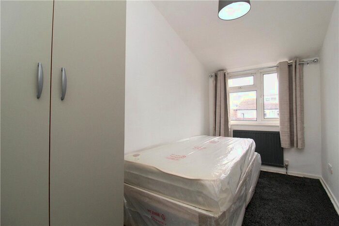 Property To Rent In Hermes Walk, Northolt, UB5