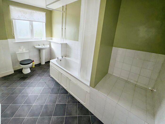 2 Bedroom House To Rent In Wolverton Road, LE3