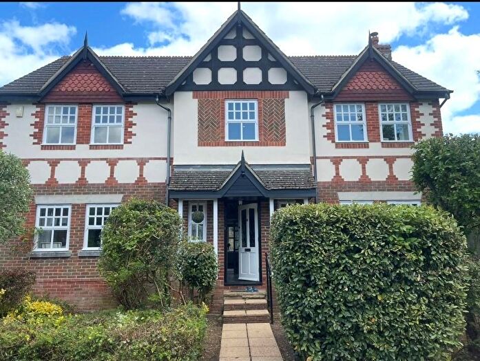 5 Bedroom Detached House To Rent In Barn Close, Oxford, OX2