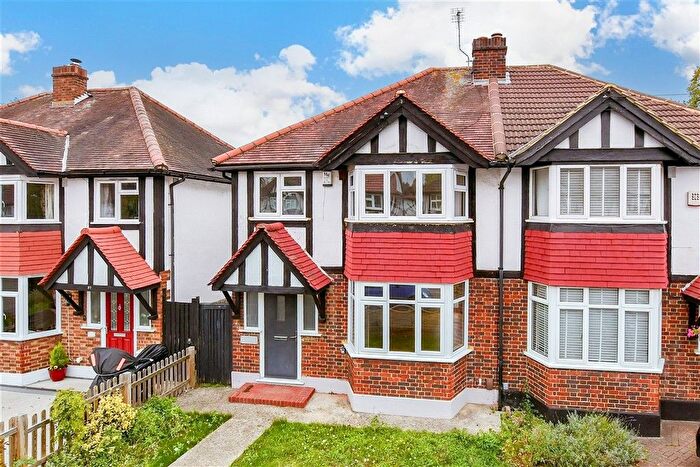 3 Bedroom Semi-detached House For Sale In River Gardens, Carshalton, Surrey, SM5