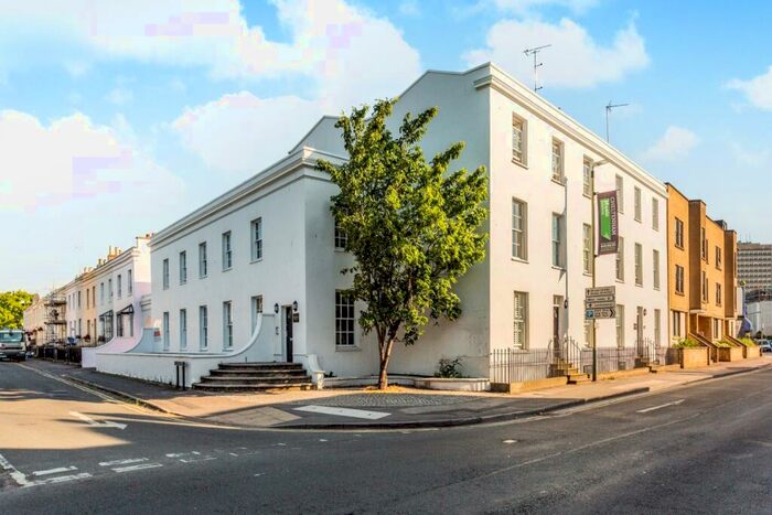 2 Bedroom Flat To Rent In Bath Road Cheltenham, GL53