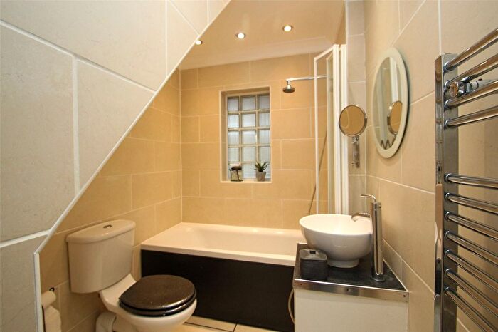 3 Bedroom Terraced House For Sale In Beaulieu Road, Hamble, Southampton, Hampshire, SO31