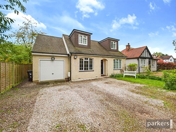 3 Bedroom Detached House For Sale In Edward Road, Charvil, Reading, Berkshire, RG10