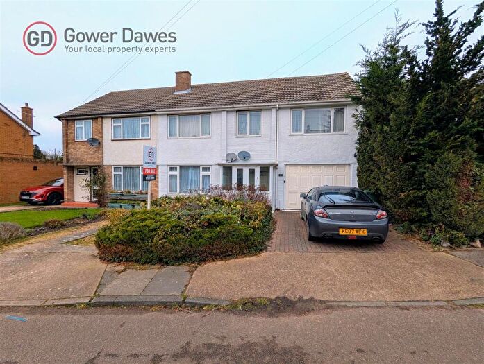 4 Bedroom Semi-Detached House For Sale In Malting Lane, Orsett, RM16