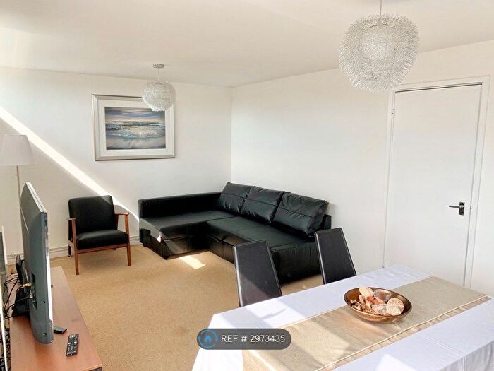 2 Bedroom Flat To Rent In Childbert Rd, Balham, SW17