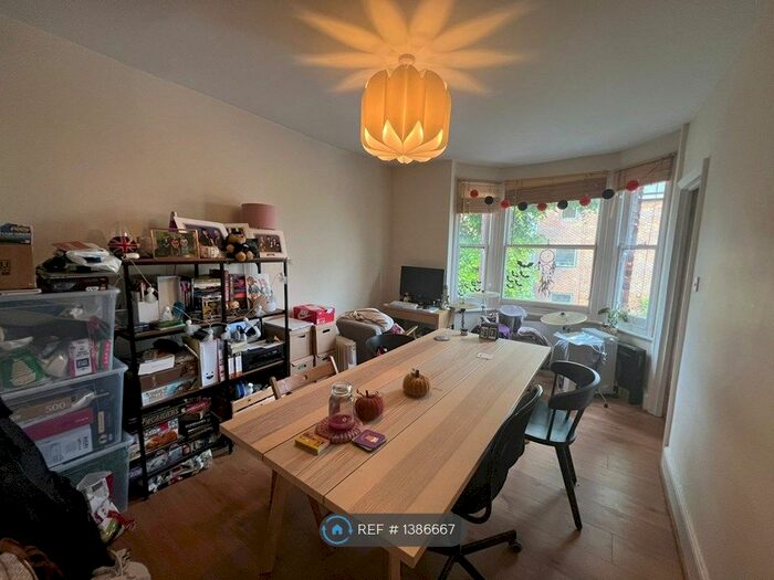 1 Bedroom Flat To Rent In Granville Road, St. Albans, AL1