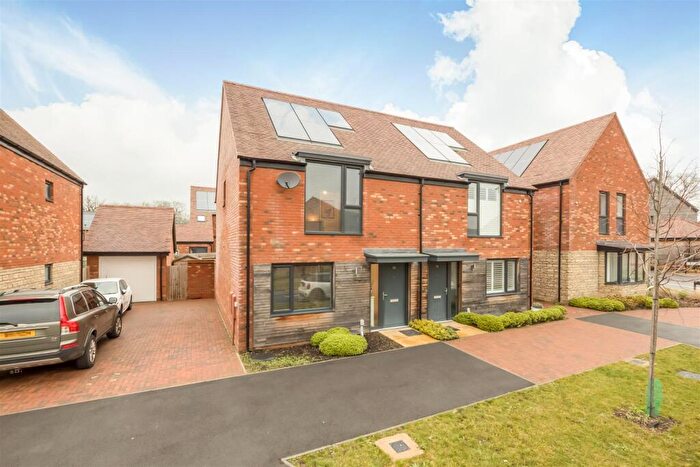 2 Bedroom House For Sale In Beckett Drive, Radley, Abingdon, OX14