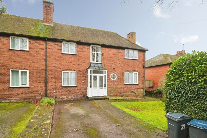 4 Bedroom Semi Detached House For Sale In Morden Road, Birmingham, West Midlands, B33