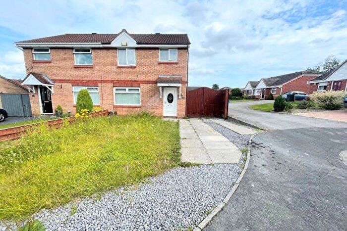 3 Bedroom Semi-Detached House To Rent In Mendip Grove, Darlington, DL1