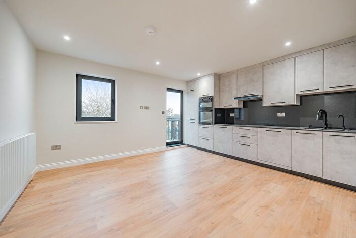 1 Bedroom Flat To Rent In London, SE8