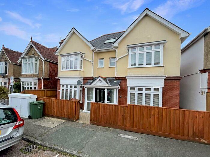 1 Bedroom Flat To Rent In Bed - Month Let Only Furnished, PO31