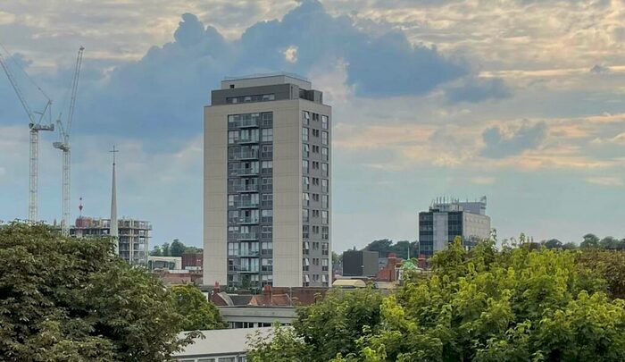 2 Bedroom Flat To Rent In Berkshire House, Maidenhead, SL6