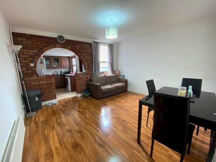 2 Bedroom Terraced House To Rent In London Road, Sittingbourne, ME10