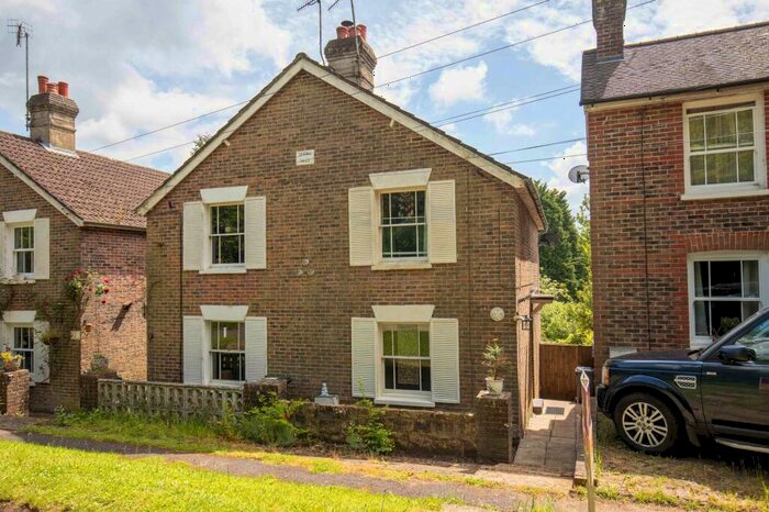 2 Bedroom Semi-Detached House For Sale In Homestall Road, Ashurst Wood, RH19