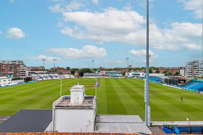 2 Bedroom Flat To Rent In Willow Court, Palmeira Avenue, Hove, BN3