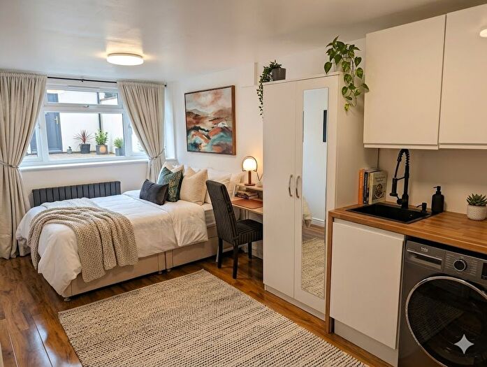 1 Bedroom Studio To Rent In Stowford Road, Oxford, OX3