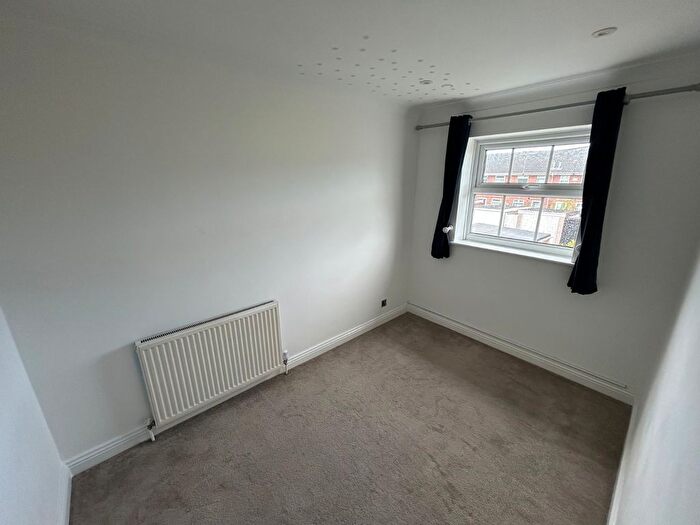 2 Bedroom End Of Terrace House To Rent In Stanbury Road, Hull, East Riding Of Yorkshire, HU6