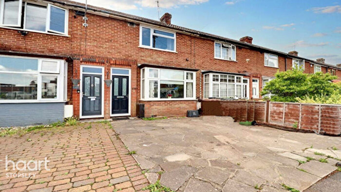 1 Bedroom Maisonette For Sale In Putteridge Road, Luton, LU2