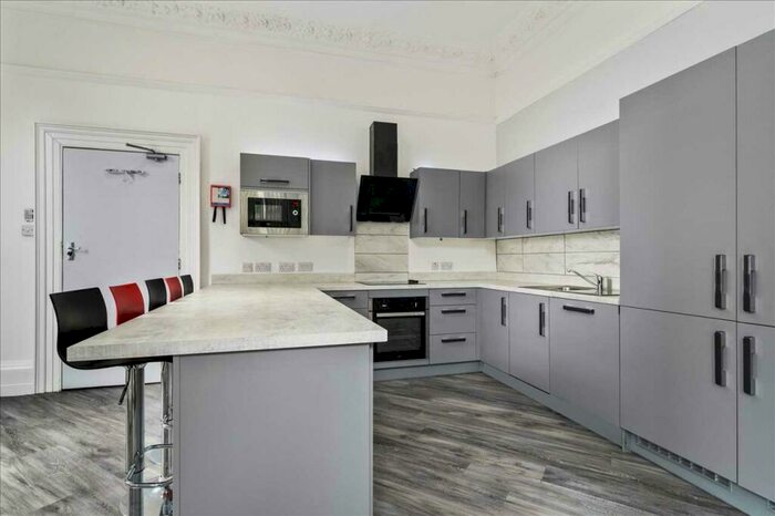 8 Bedroom End Of Terrace House To Rent In North Road East, Plymouth, PL4
