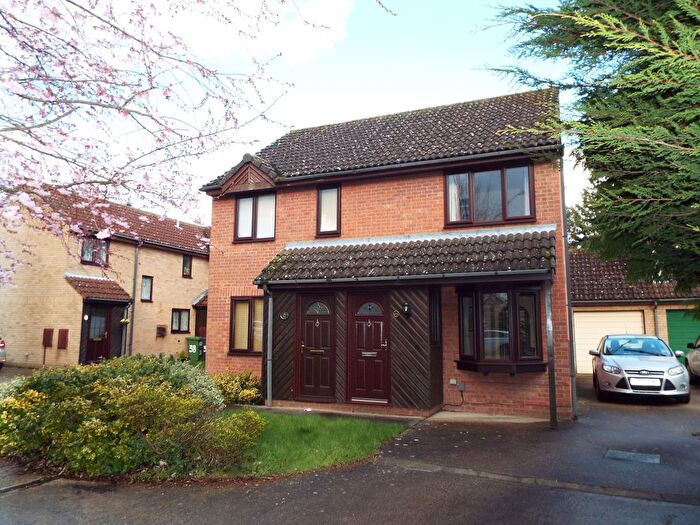 2 Bedroom Property To Rent In Providence Way, Cambridge, CB25