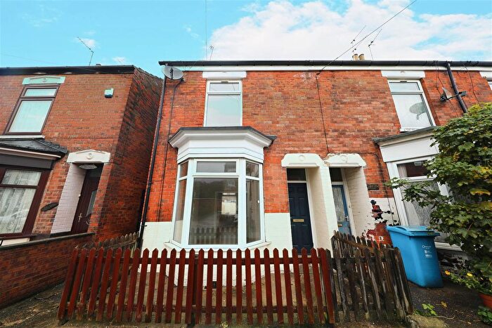 2 Bedroom End Terrace House For Sale In Thoresby Street, Hull, HU5