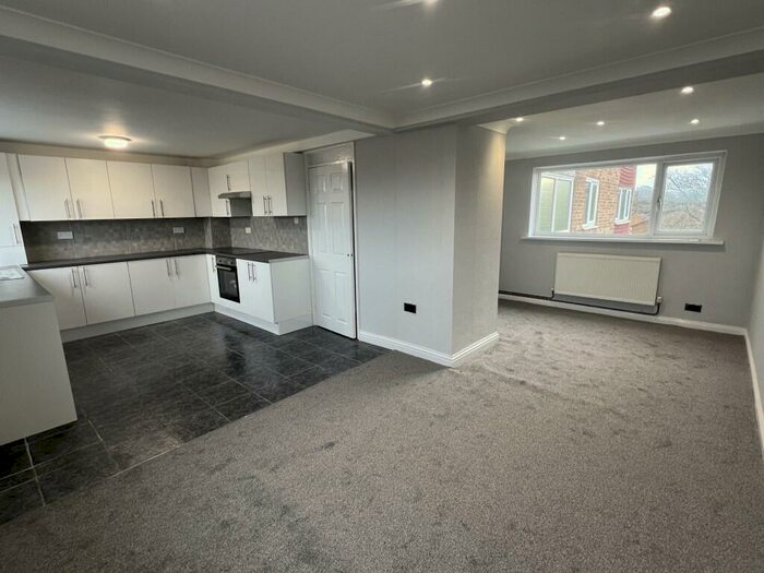 2 Bedroom Duplex To Rent In Snowdon Place, SR8