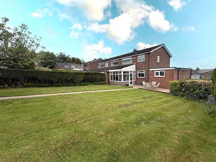 3 Bedroom Semi-Detached House For Sale In Highgate, Bolton, BL3