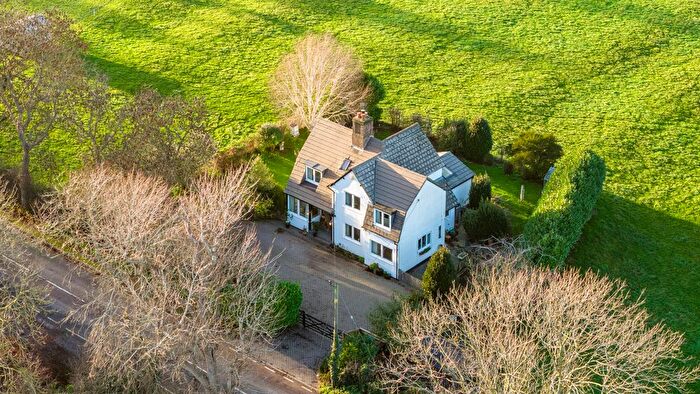 4 Bedroom Detached House For Sale In Lower Icknield Way, Buckland, Aylesbury, HP22