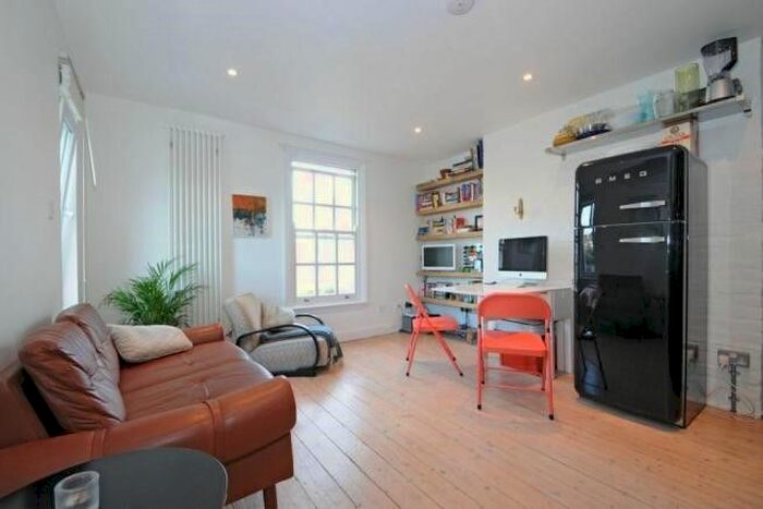 1 Bedroom Flat To Rent In Marshalsea Road, London, SE1