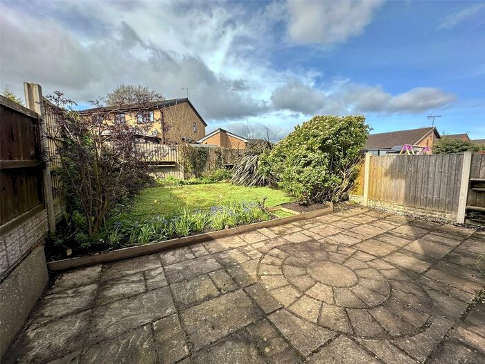 2 Bedroom SemiDetached House To Rent In Shaftesbury Avenue, Gwersyllt