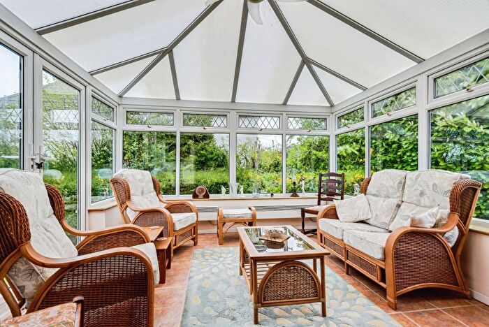 2 Bedroom Detached Bungalow For Sale In Butts Road, Chiseldon, Swindon, SN4