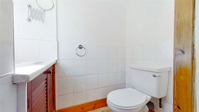 1 Bedroom Flat To Rent In Thornwood Avenue, Glasgow, G11