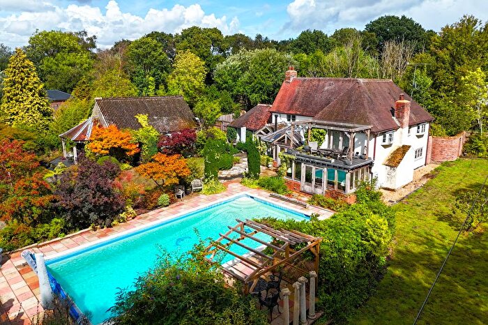 3 Bedroom Detached House For Sale In Stock Lane, Landford, Salisbury, SP5