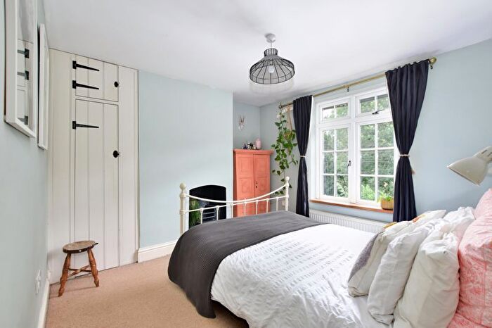 3 Bedroom Terraced House For Sale In Bois Moor Road, Chesham, HP5