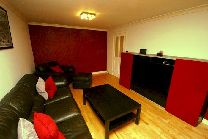 1 Bedroom Flat To Rent In Clifton Road, Woodside, Aberdeen, AB24