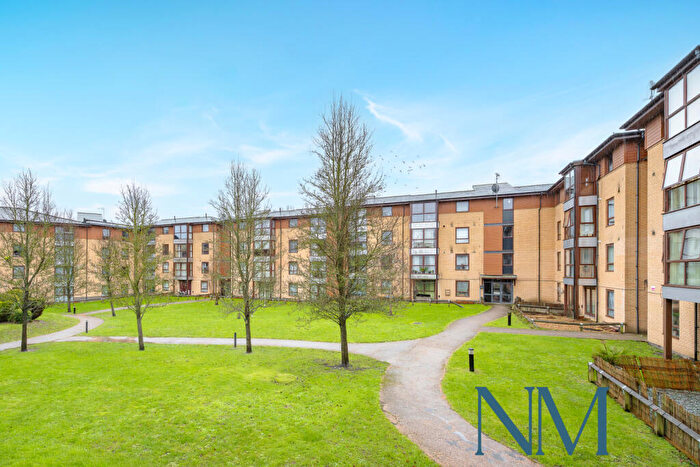 2 Bedroom Flat For Sale In Nokes Cour, Commonwealth Drive, Three Bridges, RH10