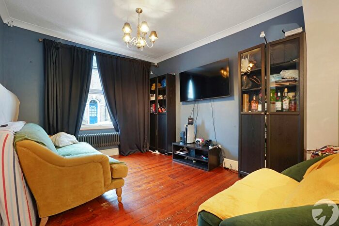 2 Bedroom Terraced House For Sale In Berkley Road, Gravesend, Kent, DA12