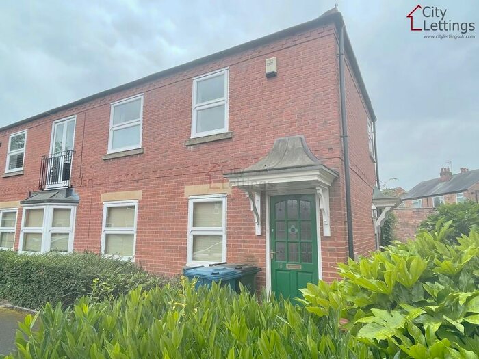 2 Bedroom Maisonette To Rent In Oakfields Road, West Bridgford, Nottingham, NG2